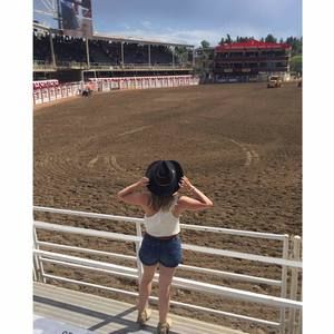 Meet your Posher, Serena